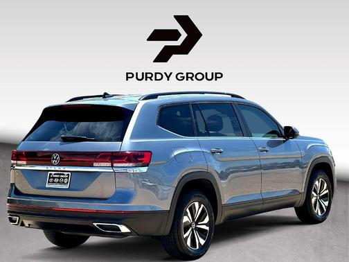 Platinum Gray Metallic 2024 Volkswagen Atlas 2.0T SE
