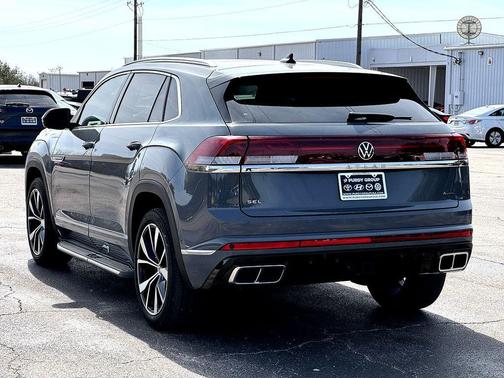 2024 Volkswagen Atlas Cross Sport 2.0T SEL Premium