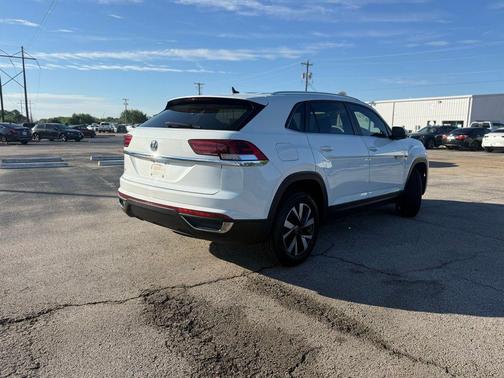 2023 Volkswagen Atlas Cross Sport 2.0T SE