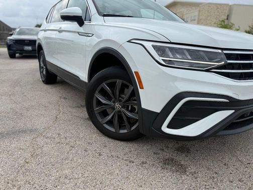 2024 Volkswagen Tiguan 2.0T SE 4MOTION