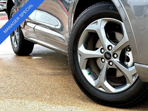 Carbonized Gray Metallic 2024 Ford Escape ST-Line