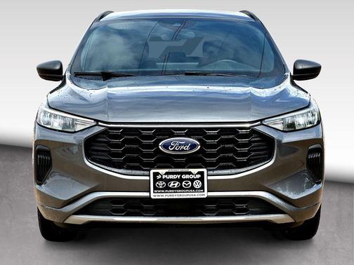Carbonized Gray Metallic 2024 Ford Escape ST-Line