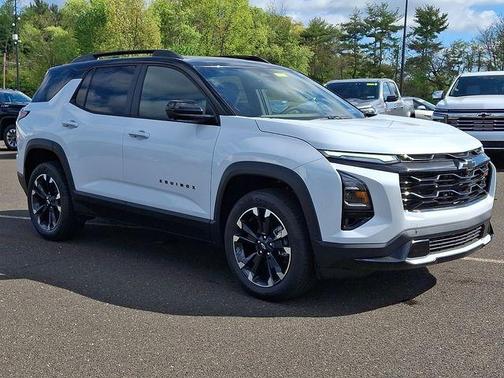 Polar White 2026 Chevrolet Equinox RS
