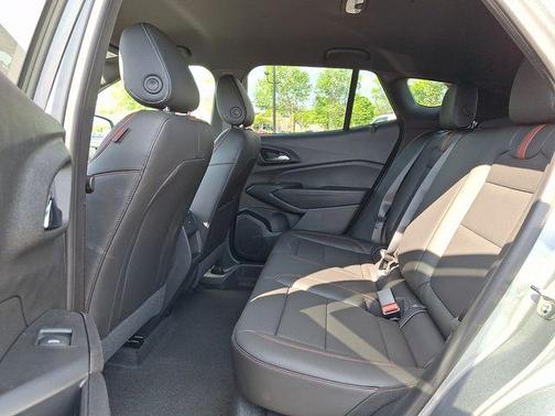 Sterling 2026 Chevrolet Trax 2RS