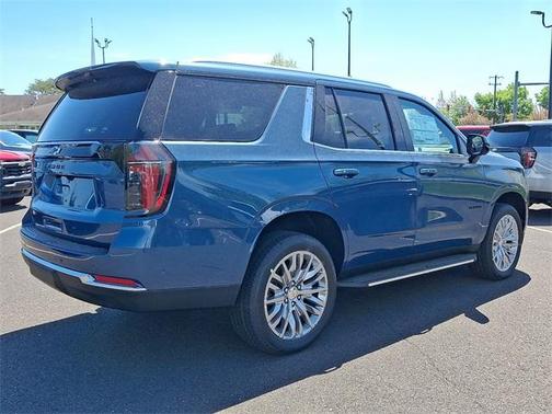 2025 Chevrolet Tahoe LS