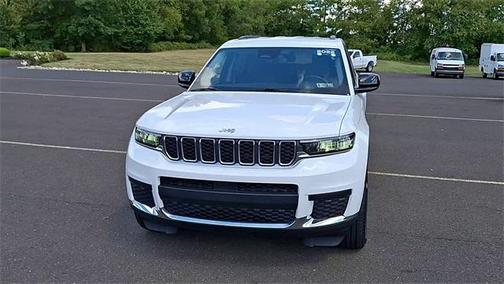 2022 Jeep Grand Cherokee L Laredo