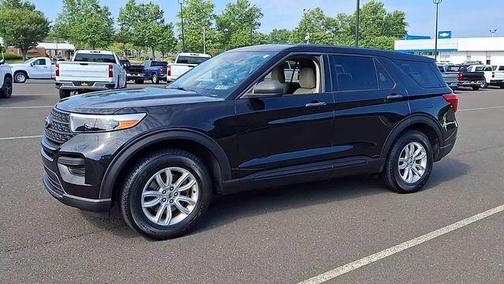 Black 2020 Ford Explorer Base