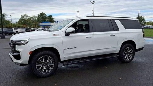 Summit White 2024 Chevrolet Suburban Z71