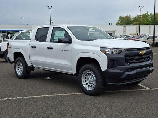 Summit White 2026 Chevrolet Colorado WT