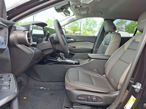 Black 2026 Chevrolet Trax ACTIV