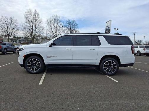 2022 Chevrolet Suburban RST