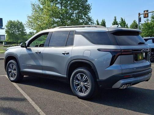 Sterling 2026 Chevrolet Traverse LT