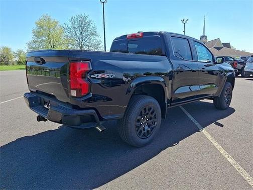 2025 Chevrolet Colorado WT