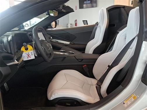 2026 Chevrolet Corvette Stingray w/1LT