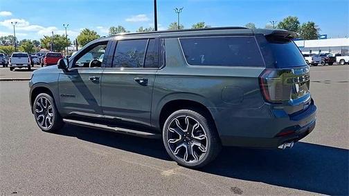 2026 Chevrolet Suburban RST