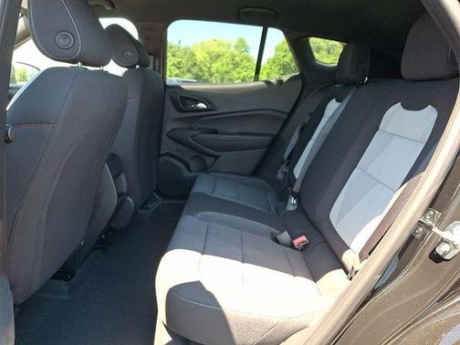 Black Metallic 2026 Chevrolet Trax 1RS