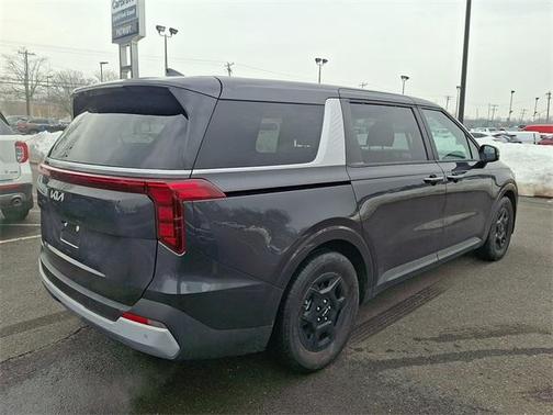 2025 Kia Carnival LXS