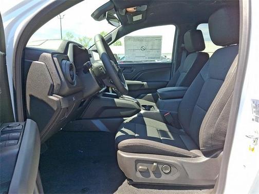 2025 Chevrolet Colorado WT
