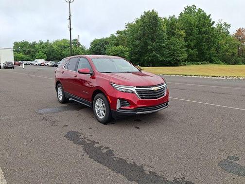 Radiant Red 2023 Chevrolet Equinox 1LT