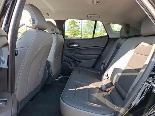 Black 2026 Chevrolet Trax ACTIV