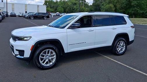 2022 Jeep Grand Cherokee L Laredo