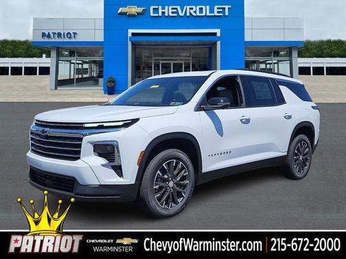 Summit White 2026 Chevrolet Traverse LT