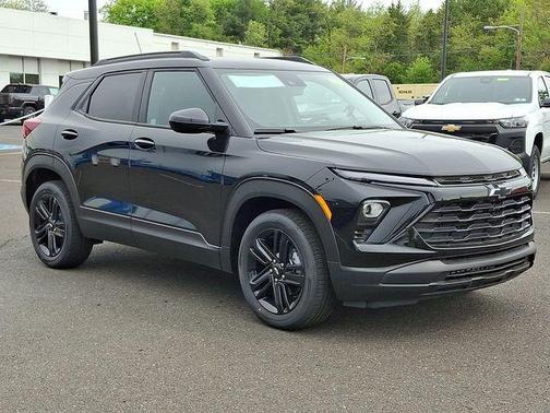 Black 2026 Chevrolet Trailblazer LT