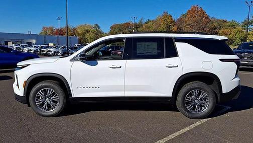 Summit White 2026 Chevrolet Traverse LT