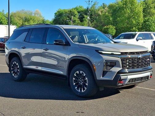 Sandstone 2026 Chevrolet Traverse Z71