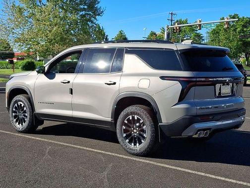 Sandstone 2026 Chevrolet Traverse Z71