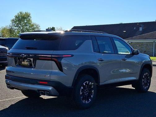 Sandstone 2026 Chevrolet Traverse Z71