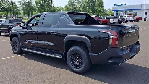 2025 Chevrolet Silverado EV LT