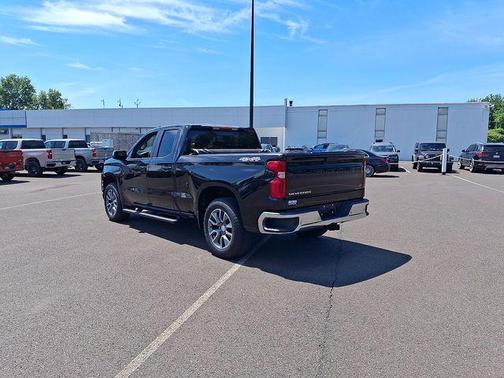 Black 2020 Chevrolet Silverado 1500 LT