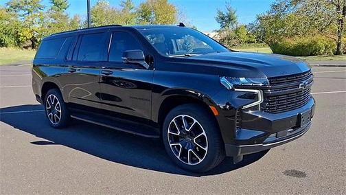 2024 Chevrolet Suburban RST