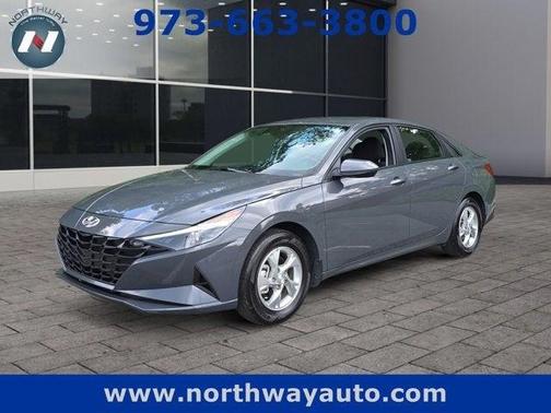 2023 Hyundai ELANTRA SE