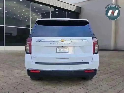 2023 Chevrolet Suburban LT