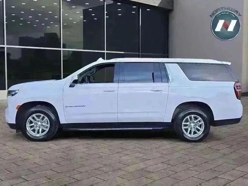 2023 Chevrolet Suburban LT