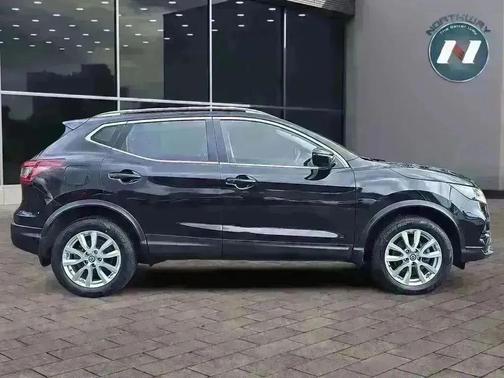 2020 Nissan Rogue Sport SV