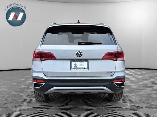 2024 Volkswagen Taos 1.5T SEL
