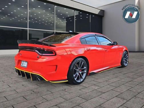 Go Mango 2022 Dodge Charger Scat Pack