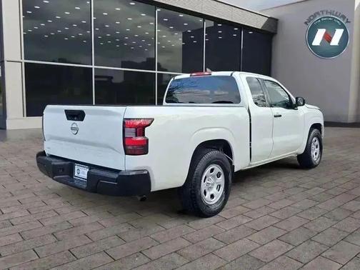 2024 Nissan Frontier S