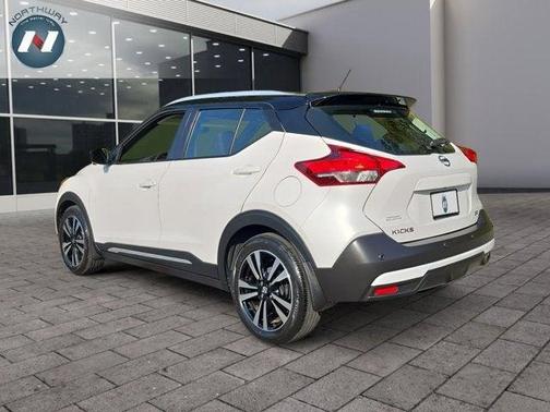 2020 Nissan Kicks SR