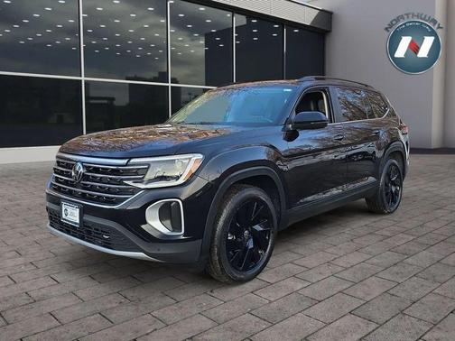 2025 Volkswagen Atlas 2.0T SE w/Technology 4MOTION