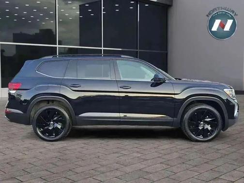 2025 Volkswagen Atlas 2.0T SE w/Technology 4MOTION