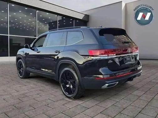 2025 Volkswagen Atlas 2.0T SE w/Technology 4MOTION