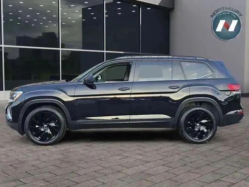 2025 Volkswagen Atlas 2.0T SE w/Technology 4MOTION