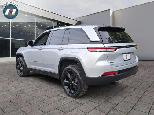 2024 Jeep Grand Cherokee Altitude