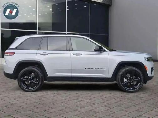 2024 Jeep Grand Cherokee Altitude