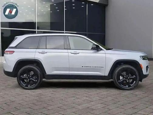2024 Jeep Grand Cherokee Altitude