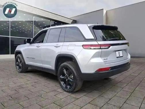 2024 Jeep Grand Cherokee Altitude